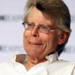 "Captivante, avec un style plein d'humour" : Stephen King vient de découvrir cette série Netflix et en est fan. "Captivante, avec un style plein d'humour" : Stephen King vient